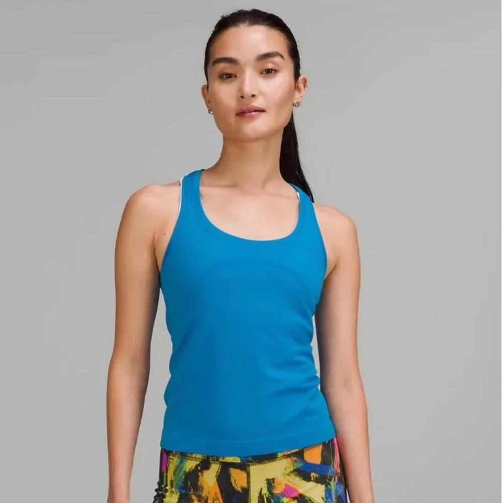 Race-length swiftly tech lululemon tank in size 8